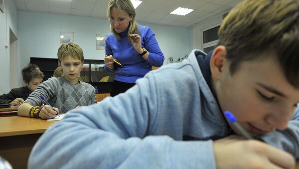 Урок в школе. Архивное фото - Sputnik Беларусь