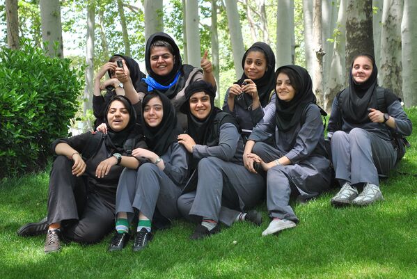 Студентки в Тегеране - Sputnik Беларусь