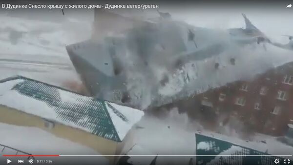 Крышу жылога дома знесла ветрам у Краснаярскім краі - Sputnik Беларусь