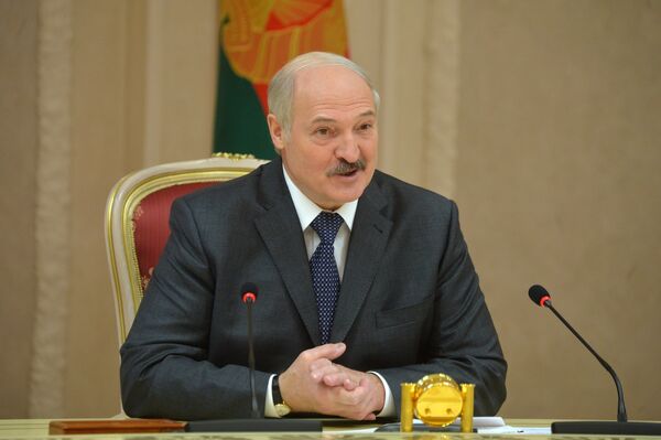 Президент Беларуси Александр Лукашенко Президент Беларуси Александр Лукашенко - Sputnik Беларусь