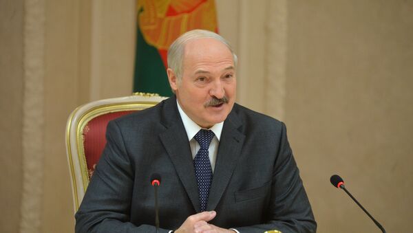 Лукашенко на встрече с губернатором Орловской области - Sputnik Беларусь