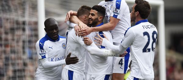 Футболисты Лестера радуются забитому голу - Sputnik Беларусь