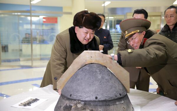 Ким Чен Ын на испытаниях баллистической ракеты - Sputnik Беларусь