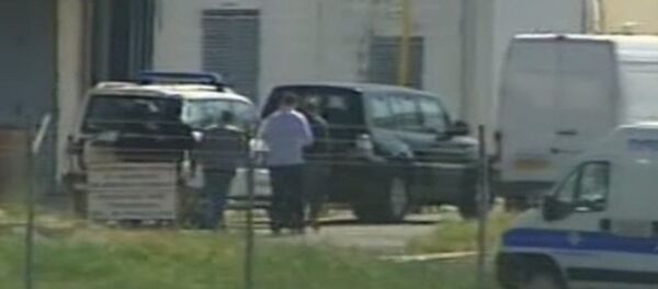 СПУТНИК_Кадры задержания захватчика египетского самолета А320 в аэропорту Ларнаки - Sputnik Беларусь