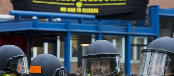 Акция протеста против беженцев в Амстердаме - Sputnik Беларусь