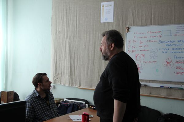 Режиссер Михаил Тумеля преподает для будущих аниматоров - Sputnik Беларусь