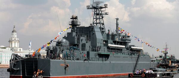 Большой десантный корабль Минск (БДК) в акватории Невы Большой десантный корабль Минск (БДК) в акватории Невы - Sputnik Беларусь