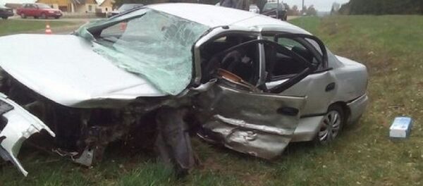 Пострадавший в ДТП автомобиль - Sputnik Беларусь