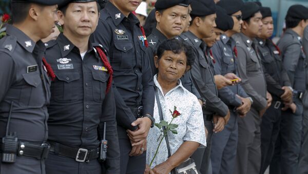 Полиция Бангкока в оцеплении - Sputnik Беларусь