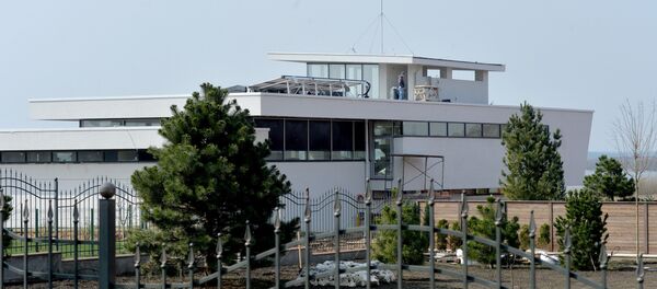 Вид на дом Домрачевой и Бьорндалена с соседнего участка - Sputnik Беларусь