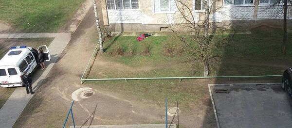 Тело погибшего в Барановичах - Sputnik Беларусь