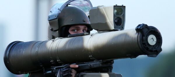 Вайсковец з ПЗРК. Архіўнае фота Вайсковец з ПЗРК. Архіўнае фота - Sputnik Беларусь