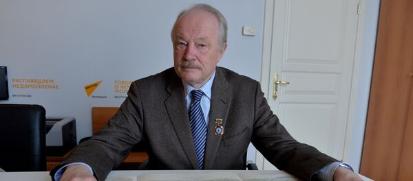 Михаил Образов везет в Рим старую карту радиационного загрязнения Беларуси - Sputnik Беларусь