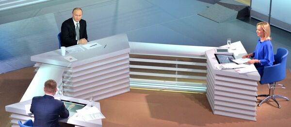 Прямая линия с президентом РФ В. Путиным - Sputnik Беларусь