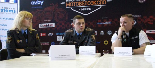 Представители ГАИ и байкерских сообществ обсуждают поведение на дорогах - Sputnik Беларусь