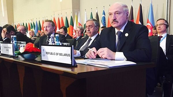 Александр Лукашенко принял участие в XIII саммите Организации исламского сотрудничества. - Sputnik Беларусь