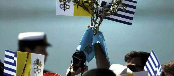 Греки, встречающие Папу Римского Греки, встречающие Папу Римского - Sputnik Беларусь