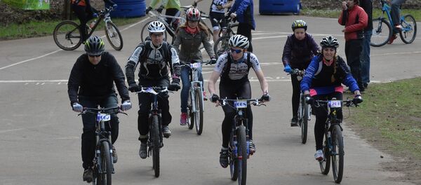 Открытие велосезона в столице - в микрорайоне Зеленый Луг Открытие велосезона в столице - в микрорайоне Зеленый Луг - Sputnik Беларусь