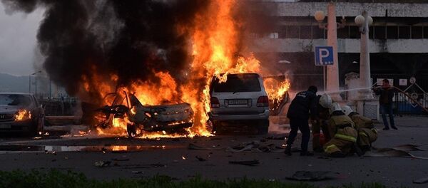 Взорвавшаяся машина в Сухуми - Sputnik Беларусь