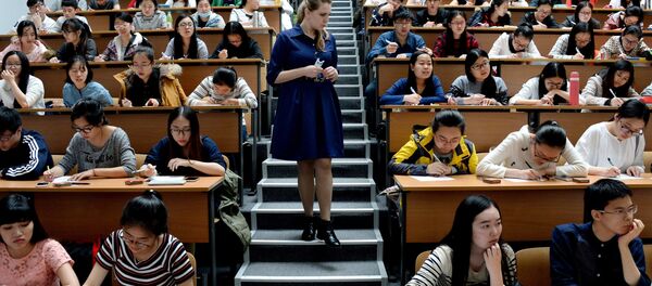 Ежегодная акция по проверке грамотности Тотальный диктант - Sputnik Беларусь