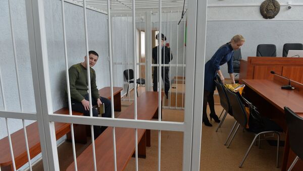 Тарас Аватаров в зале суда - Sputnik Беларусь