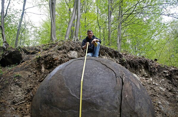 Каменный шар - Sputnik Беларусь