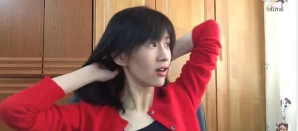 Скриншот странички на Ютубе популярной в КНР блогерши Папи Цзян Скриншот странички на Ютубе популярной в КНР блогерши Папи Цзян - Sputnik Беларусь