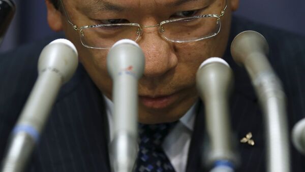 Президент Mitsubishi Тецуро Аикава на пресс-конференции 20 апреля - Sputnik Беларусь