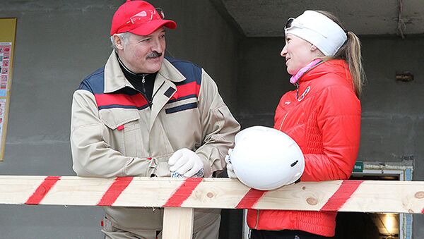 Александр Лукашенко и Дарья Домрачева - Sputnik Беларусь