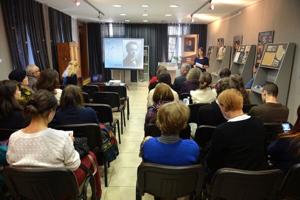 Адкрыццё выставы да 130-гадовага юбілею Змітрака Бядулі - Sputnik Беларусь