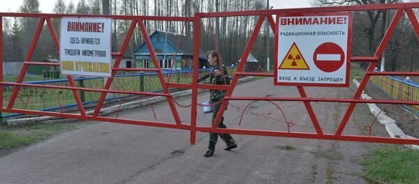 КПП Майдан на въезде в зону отчуждения вокруг Чернобыльской АЭС - Sputnik Беларусь