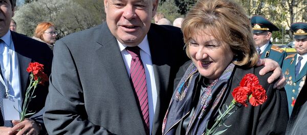 Специальный представитель Президента РФ по межкультурному сотрудничеству Михаил Швыдкой и министр информации Беларуси Лилия Ананич - Sputnik Беларусь