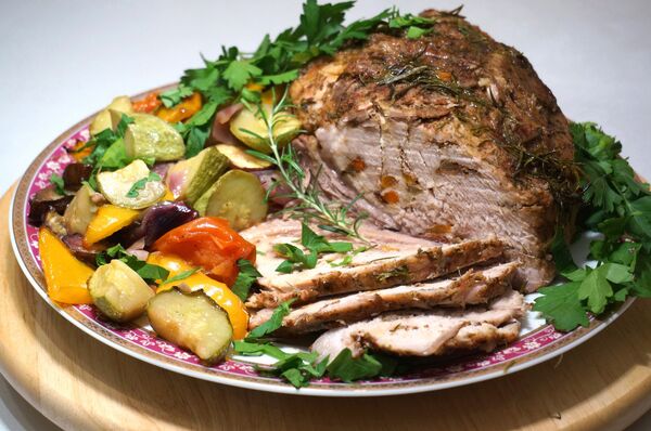 Окорок по-деревенски для пасхального стола - Sputnik Беларусь