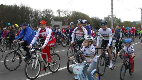 Велопарад в честь открытия сезона прошел в Минске - Sputnik Беларусь