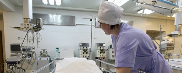 Медсестра в реанимационном отделении, архивное фото - Sputnik Беларусь