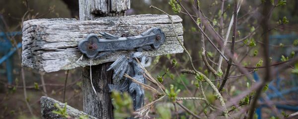 Крыж на старых могілках Крыж на старых могілках - Sputnik Беларусь