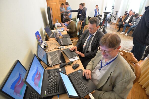 Журналисты в ожидании начала заседания союзного Совмина с участием Андрея Кобякова и Дмитрия Медведева - Sputnik Беларусь