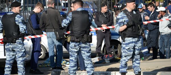 Массовая драка на Хованском кладбище в Москве Массовая драка на Хованском кладбище в Москве - Sputnik Беларусь