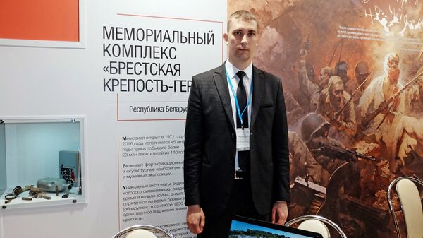 Заведующий научно-просветительным отделом музея обороны Брестской крепости Алексей Молочников Заведующий научно-просветительным отделом музея обороны Брестской крепости Алексей Молочников - Sputnik Беларусь