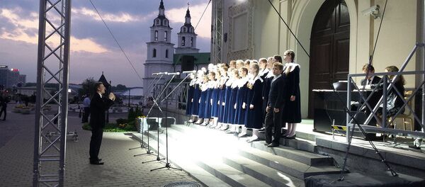 Выступление детского хора в Верхнем городе - Sputnik Беларусь