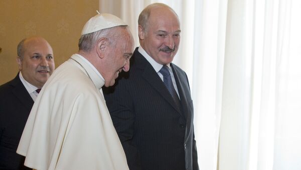 Папа Римский и президент Беларуси Александр Лукашенко - Sputnik Беларусь