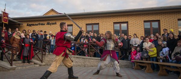 У Археалагічным музеі У Археалагічным музеі - Sputnik Беларусь