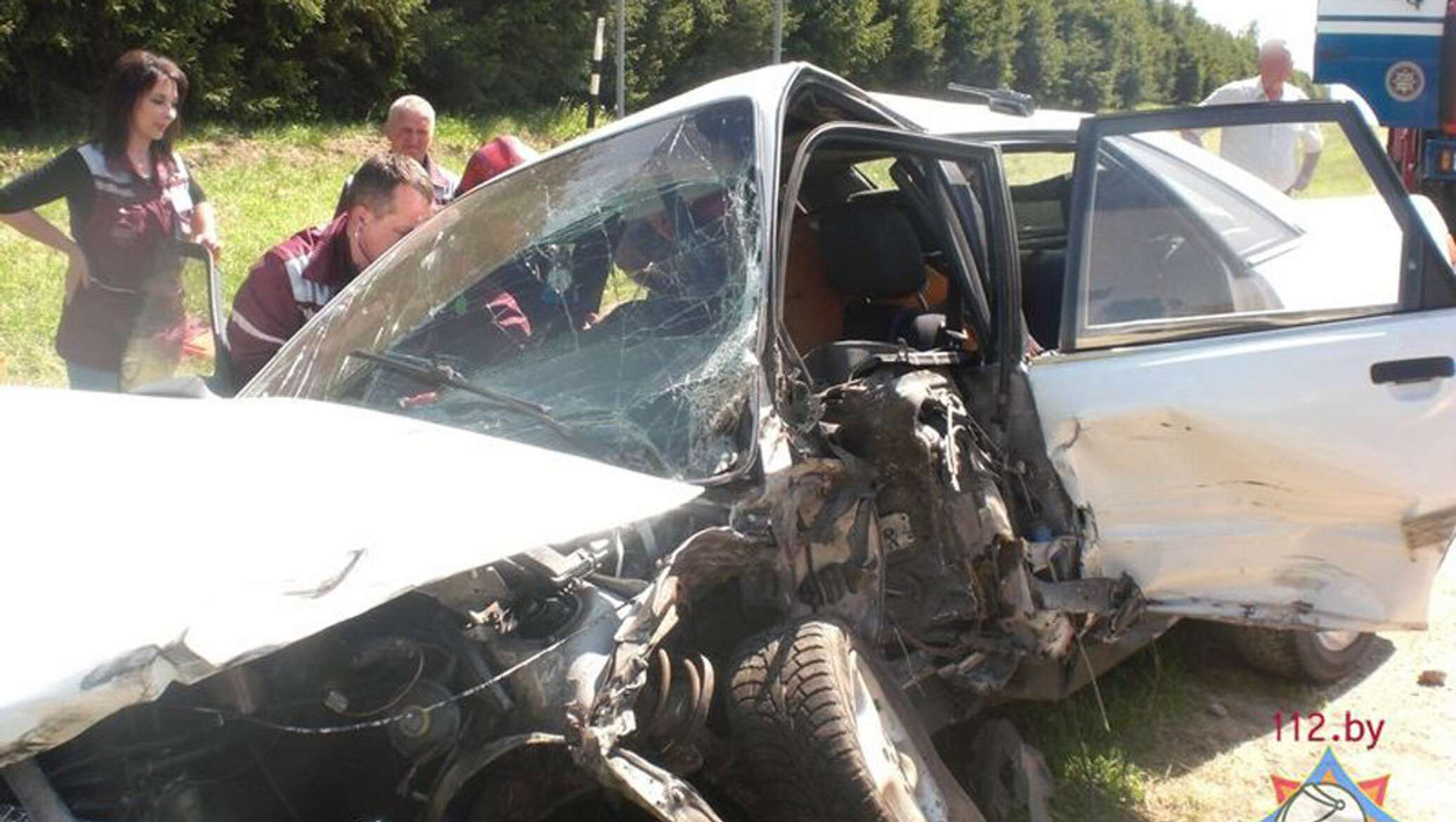 Водитель Audi попал в реанимацию после лобового ДТП в Клецком районе -  24.05.2016, Sputnik Беларусь