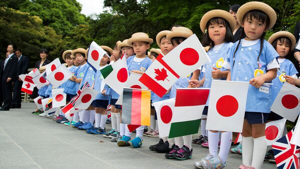 Дети, встречающие мировых лидеров в Японии - Sputnik Беларусь