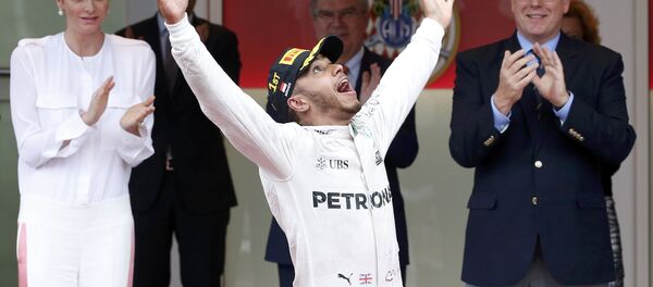 Победитель Гран-при Монако Льюис Хэмилтон - Sputnik Беларусь