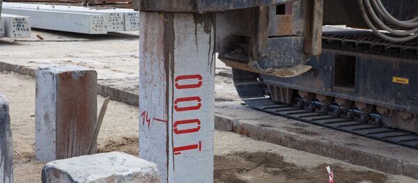 Тысячную сваю забили в основание Керченского моста - Sputnik Беларусь