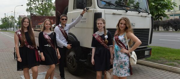 Выпускники в Минске - Sputnik Беларусь