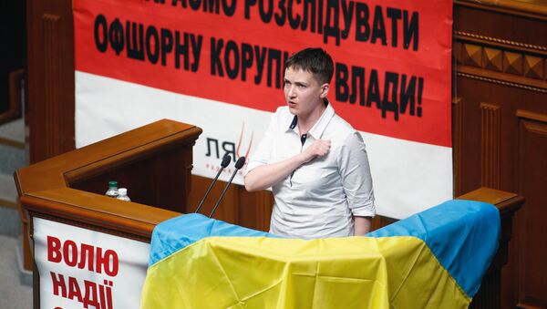 Украинская военнослужащая Надежда Савченко выступает на заседании Верховной Рады Украины в Киеве - Sputnik Беларусь