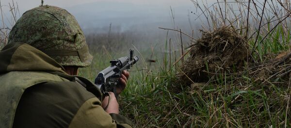 Военнослужащий отдельной мотострелковой бригады. Архивное фото - Sputnik Беларусь