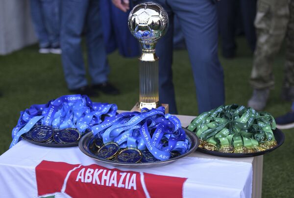 Награды чемпионата мира ConIFA в Абхазии Награды чемпионата мира ConIFA в Абхазии - Sputnik Беларусь